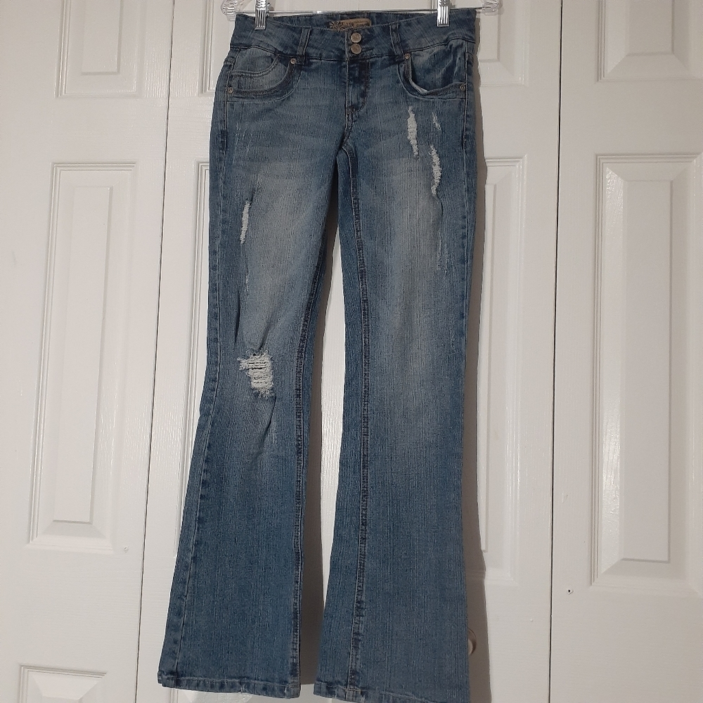 WallFlower butterCup boot cut distressed jeans